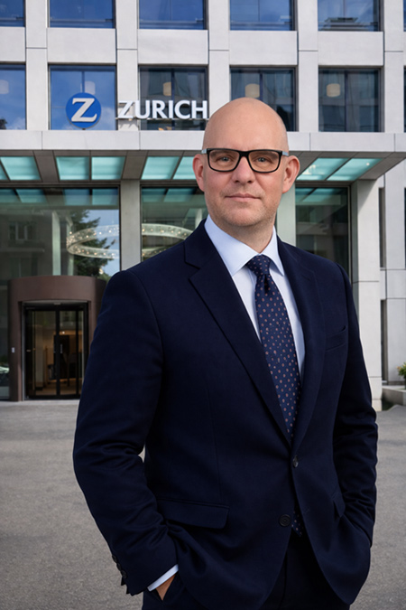 KI Einsatzmöglichkeiten mit DOUBLE DIAMOND ( in 4 Phasen ) KI Einsatzmöglichkeiten mit DOUBLE DIAMOND ( in 4 Phasen ) - Zurich Financial Services ICT Manager Boris Milo 4